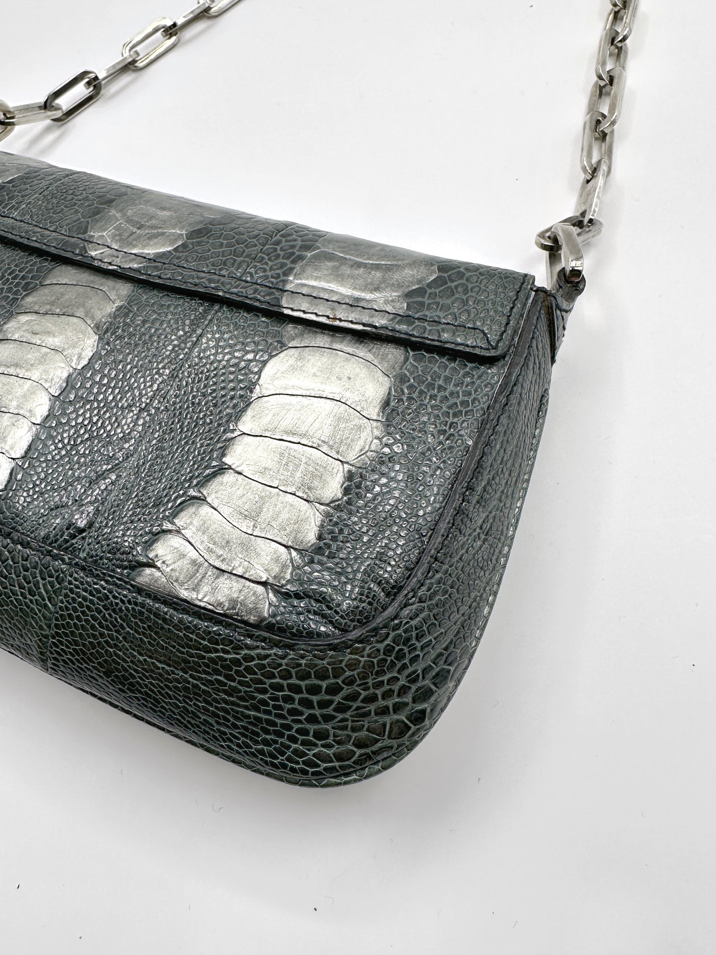 Gucci Spring 2000 Tom Ford Green & Silver Ostrich Leg Leather Chain Link Flapped Handbag