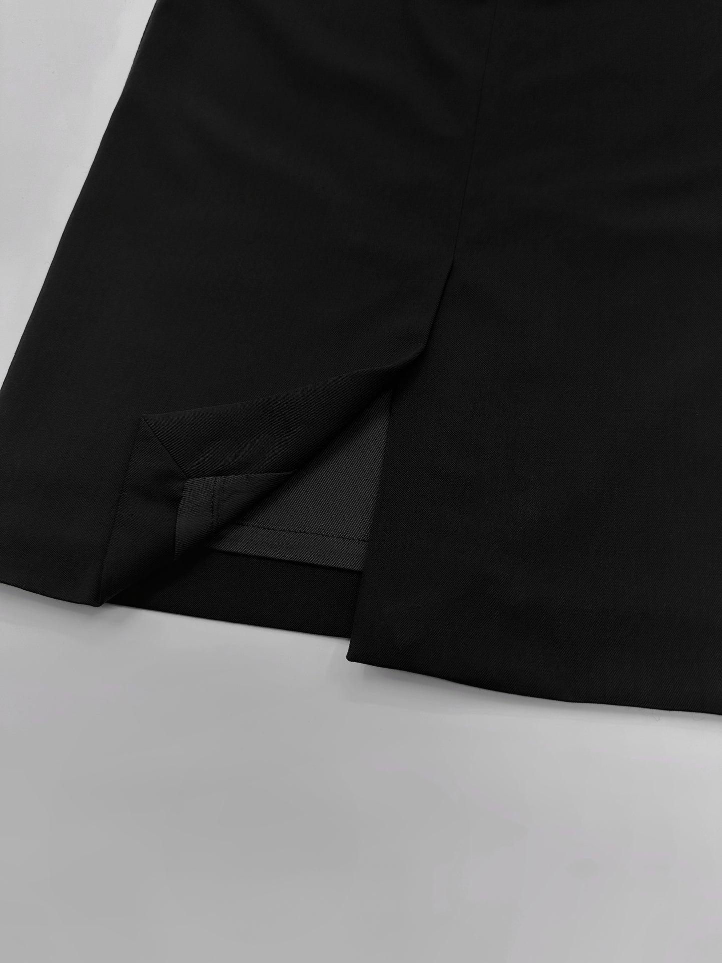 Gucci Fall 2001 Tom Ford 3-Buttoned Black Laine Wool Blazer Jacket Skirt Set 42&38