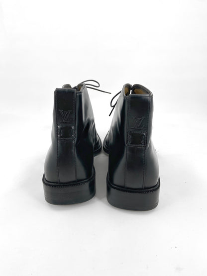 Louis Vuitton Voltaire Lace-up Leather Boots 40