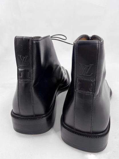 Louis Vuitton Voltaire Lace-up Leather Boots 40