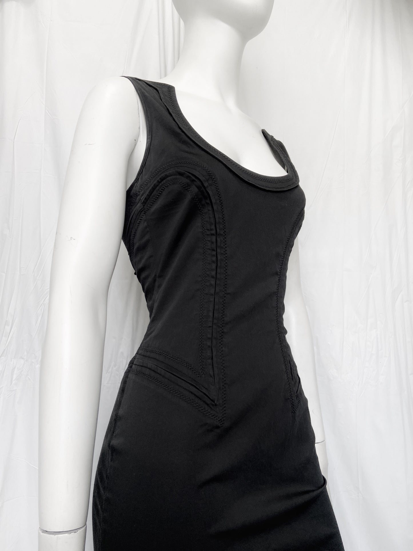 Gucci Spring 2004 Tom Ford Minimal Black Corset Dress 38