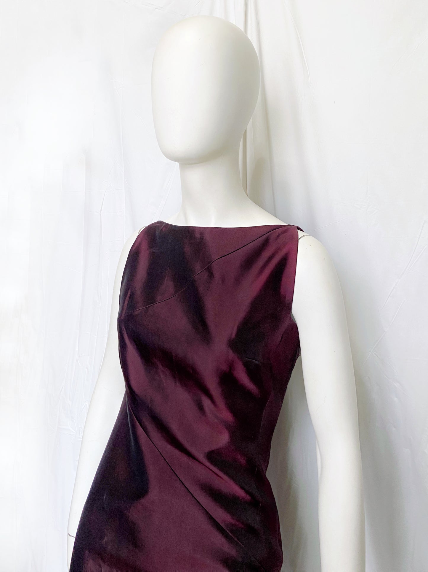 Gucci Spring 1998 Tom Ford Red Satin Pencil Dress 38