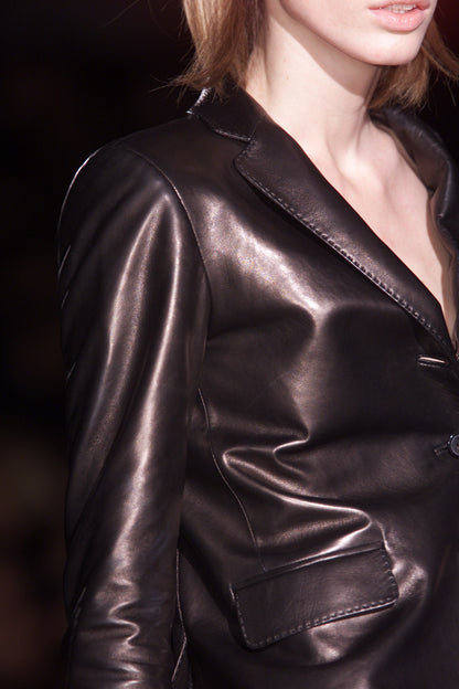 Gucci Fall 2001 Tom Ford 3-Buttoned Black Laine Wool Blazer Jacket Skirt Set 42&38