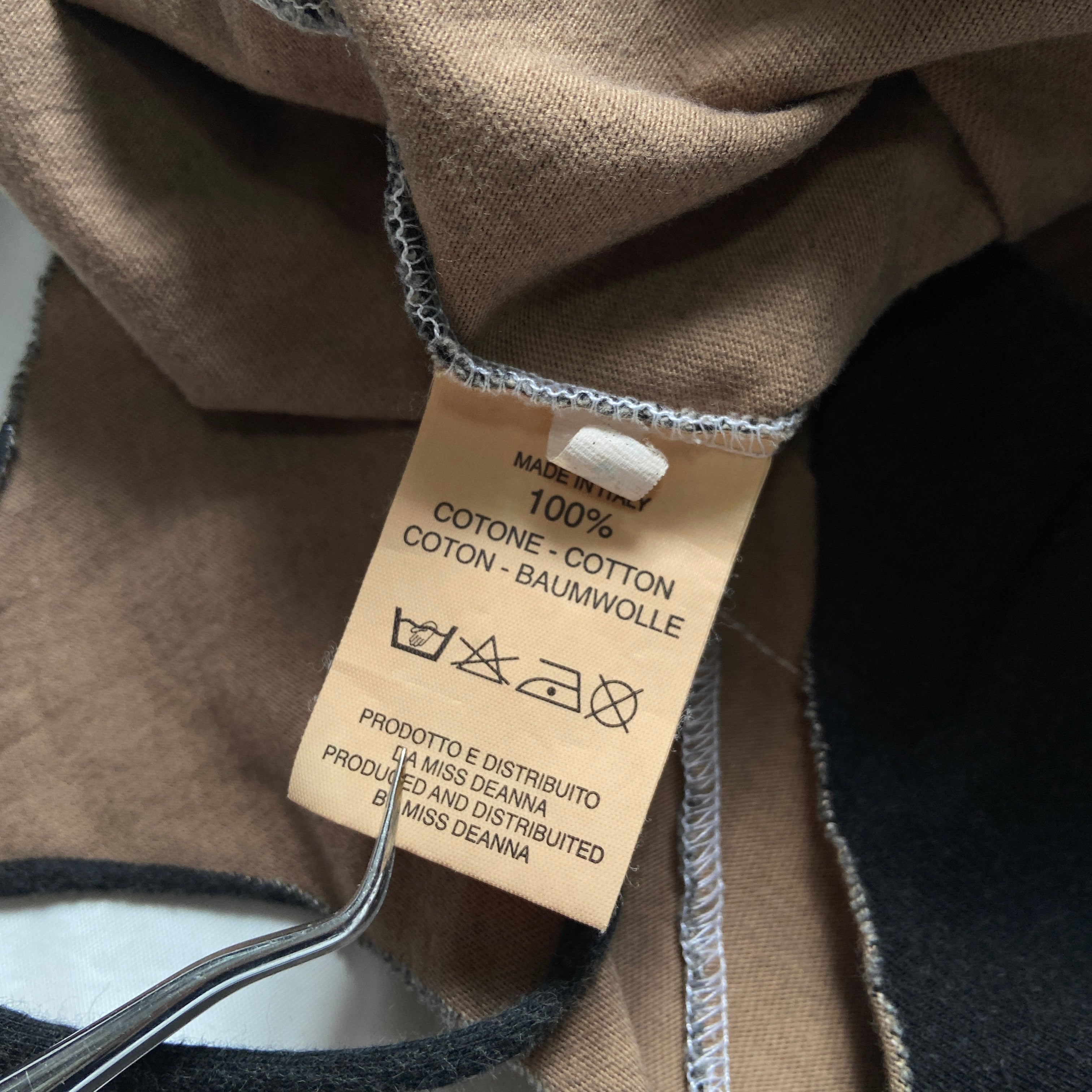 Martin Margiela line 6 Miss Deanna X-Wide Neck – Dusty Archive