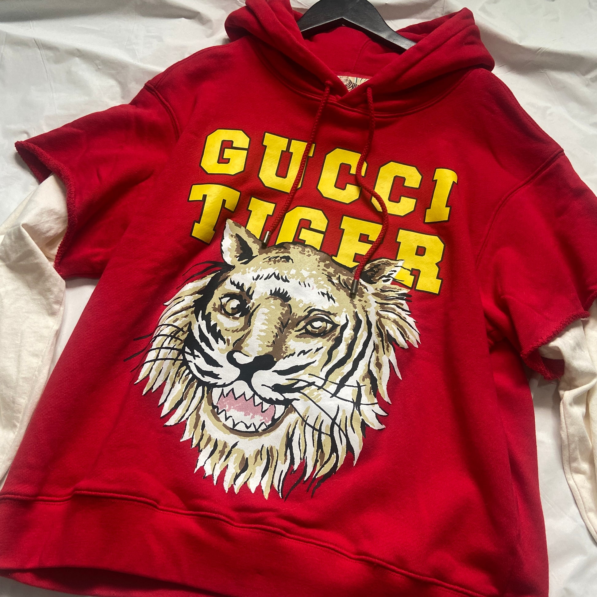 Gucci tiger red cut sleeve hoodie S – Dusty Archive