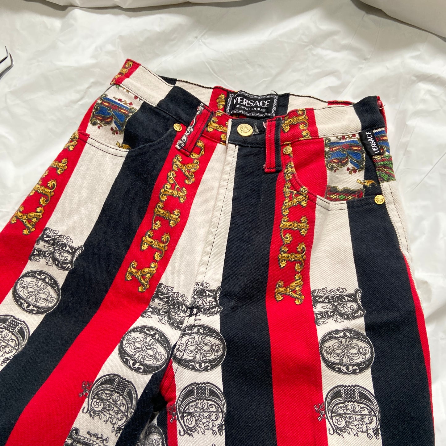 Versace 90s rock and royalty jeans 28