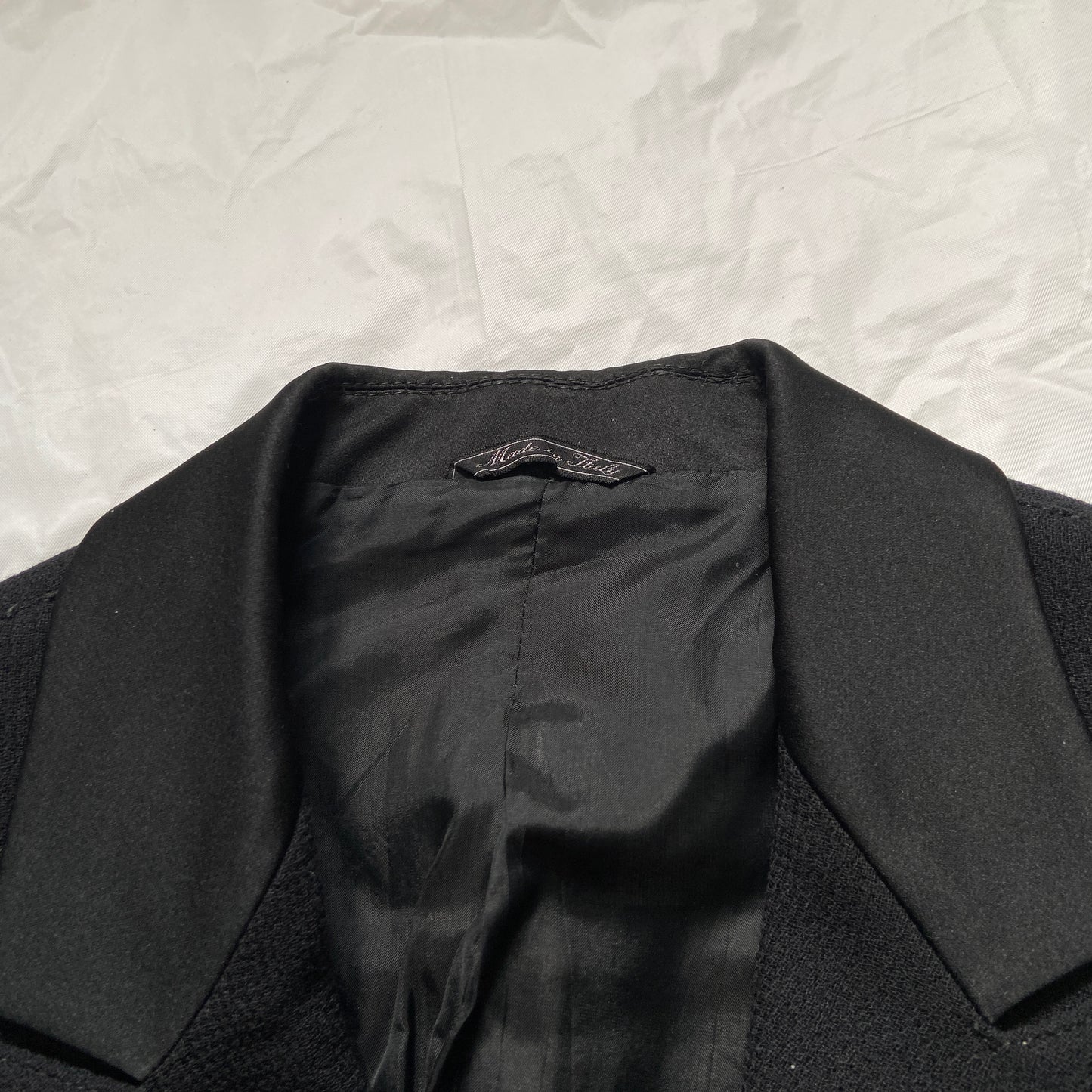 Gianni Versace 1987 fall cropped power shoulder wool silk blazer 40