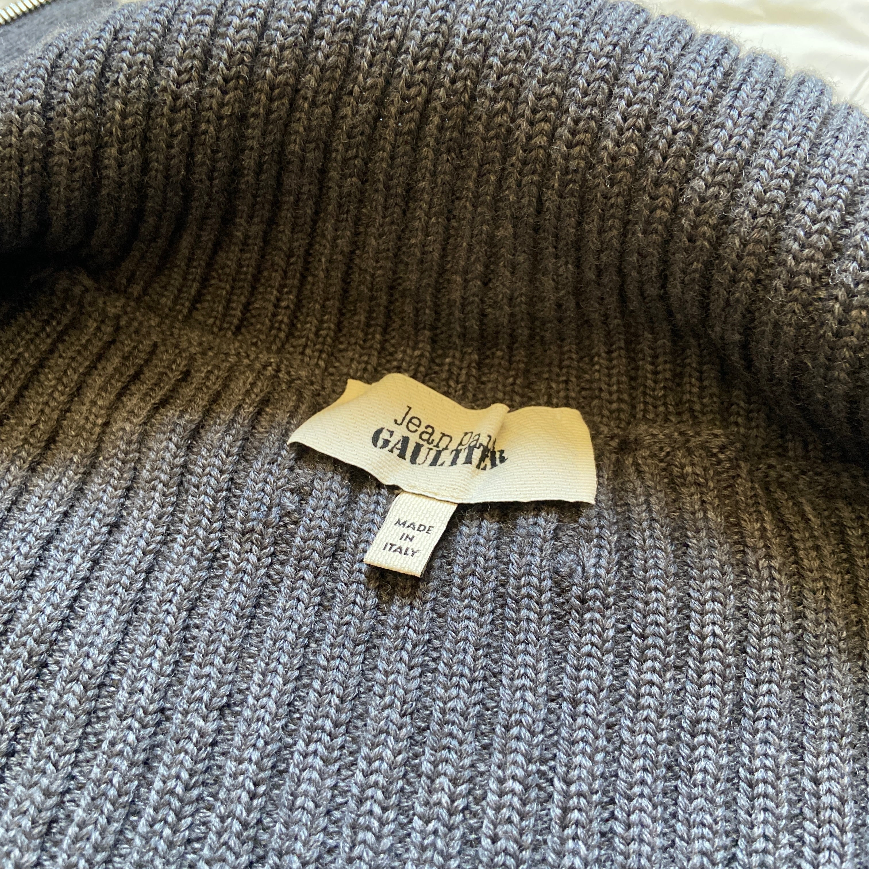 Jean Paul Gaultier Grey knit zip up cardigan XL – Dusty Archive