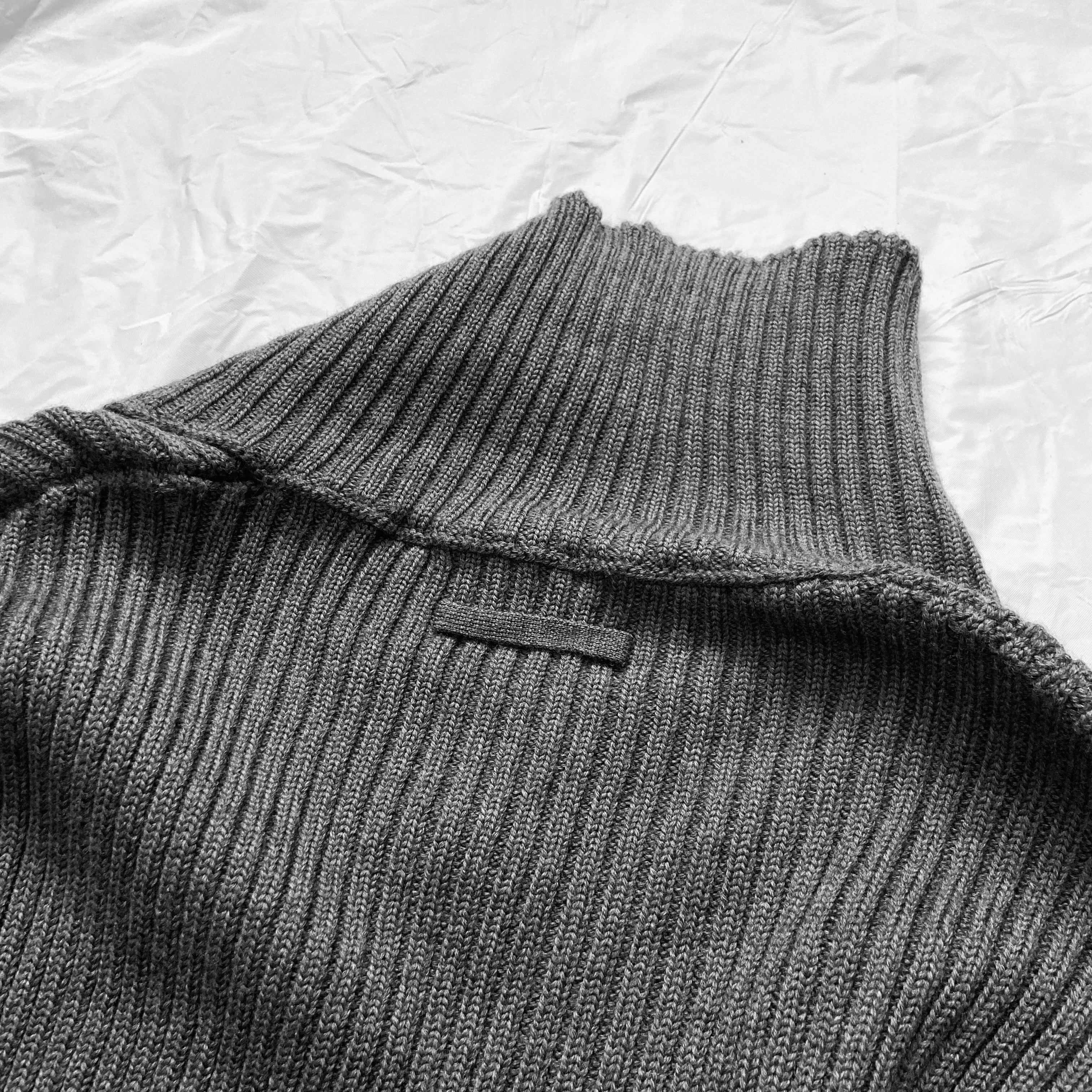Jean Paul Gaultier Grey knit zip up cardigan XL – Dusty Archive