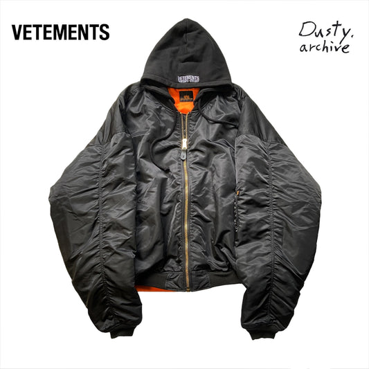 Vetements alpha industries black/orange reversible oversized bomber jacket L