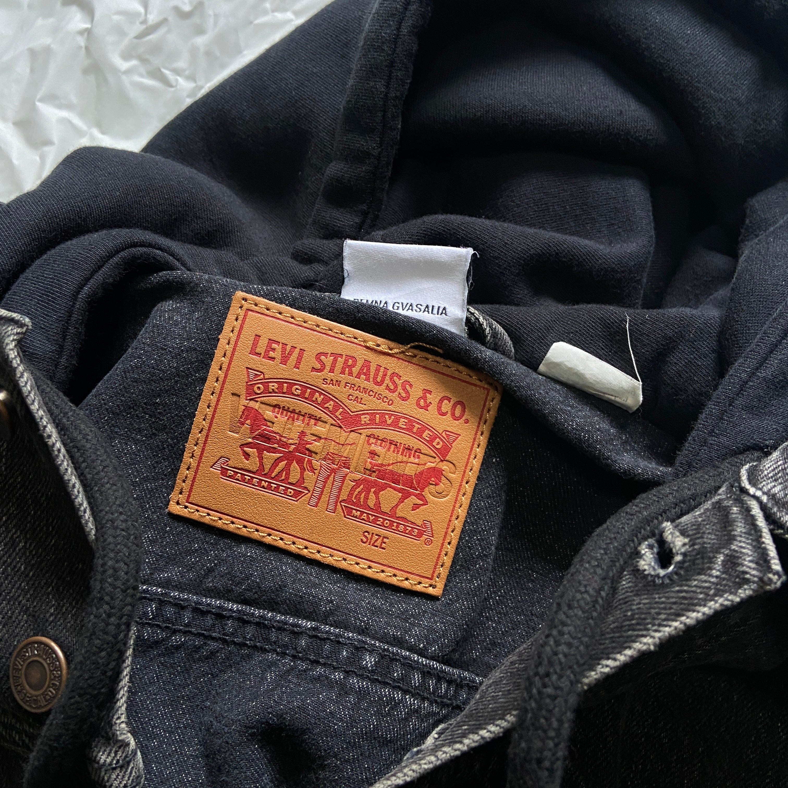 Vetements x clearance levi's jacket